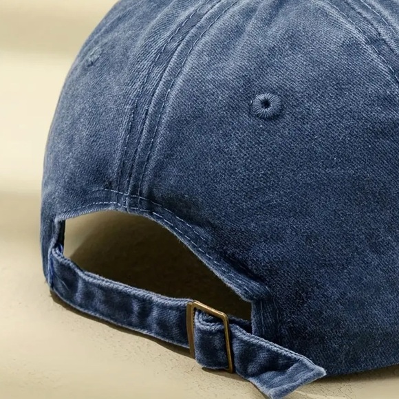 NEW Unisex Tangerine Stamped Dachshund Hat - Picture 2 of 2